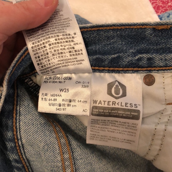 Levi’s High-Waisted Wedgie Jeans - Picture 12 of 12